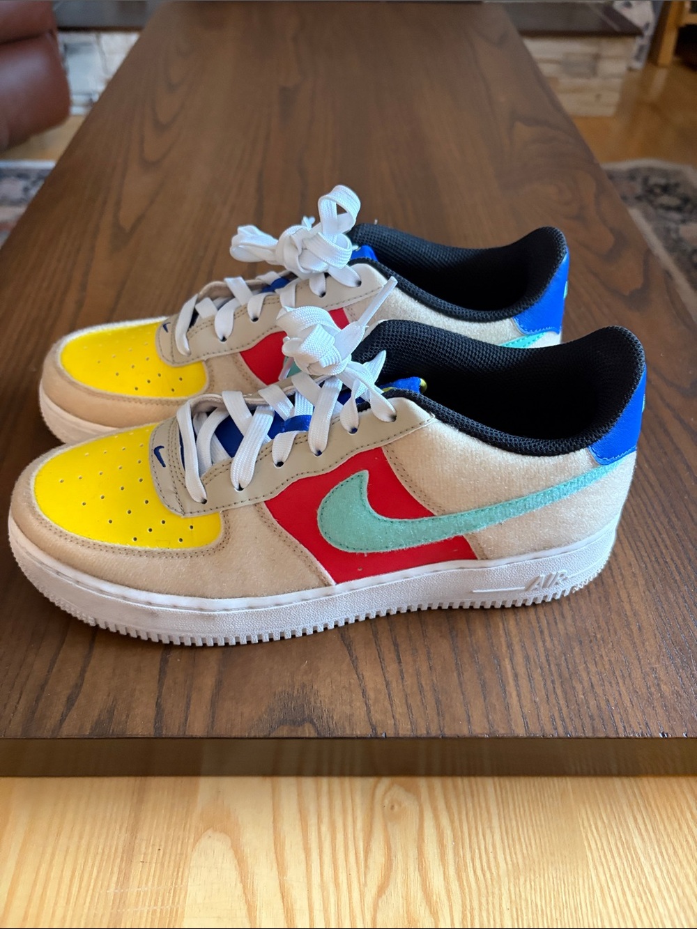 Nike Low-Top Sneakers in Yellow, Red, Teal & Blue